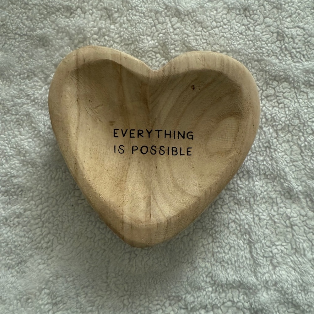 Mud Pie Wood Heart Trinket
